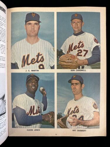 1968 New York Mets Official Baseball Yearbook - Roster as of 4/11 VG-EX+