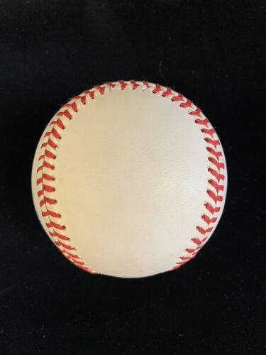 Ellis Burks Boston Red Sox SIGNED Official AL Bobby Brown Baseball w/ hologram