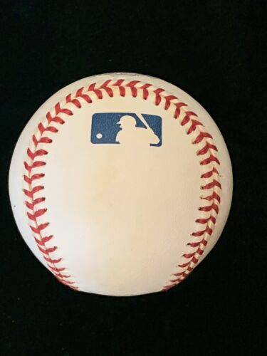 Clay Bellinger #12 1999-2001 NY Yankees SIGNED Official MLB Baseball w/ hologram