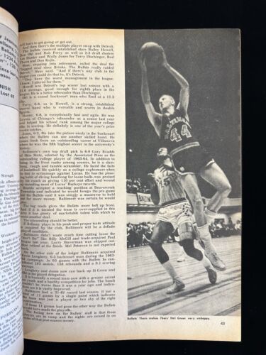 1964-65 Pro Basketball Illustrated Volume 1 No. 1 - Bill Russell - EX w/pen mark