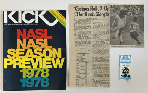 April 2, 1978 NASL Cosmos Soccer Program + 1 Ticket - Chinaglia Scores 3 Goals