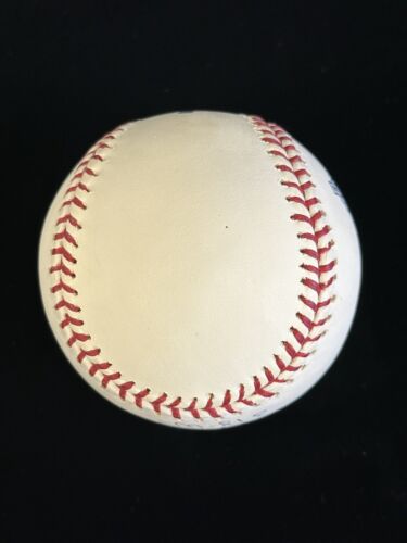 Phil Niekro HOF 97 318 W’s SIGNED Official MLB Yankees Logo Baseball w/hologram