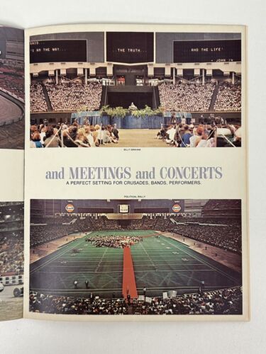 1968 Houston Astrodome Publication - 28 pages of color photos - VG-EX/EX