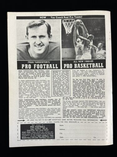 1968/69 Sports Review’s BASKETBALL Magazine Elgin Baylor / Bill Russell - NM