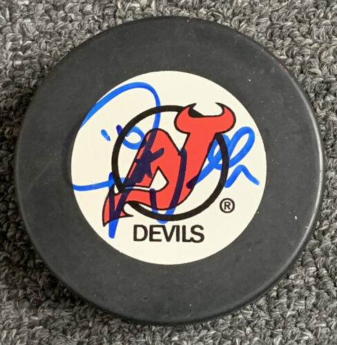 Pat Verbeek New Jersey Devils (1982-1989) Signed NHL Hockey Puck w/ Hologram