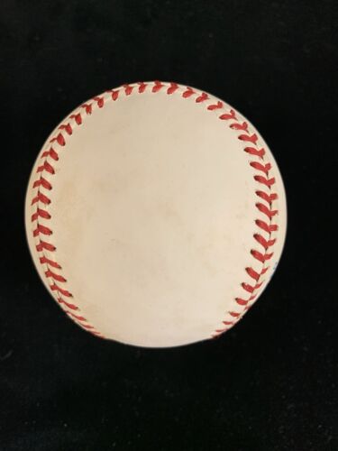 Don Mattingly Yankees Vintage Signed Official AL Brown Baseball w/ B&E Hologram