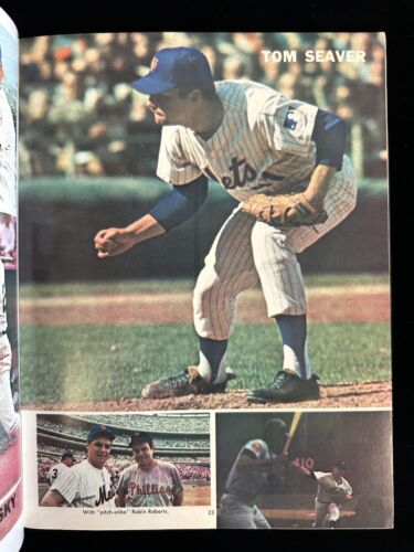 1970 New York Mets Official Baseball Yearbook - Roster as of 4/4 - EX