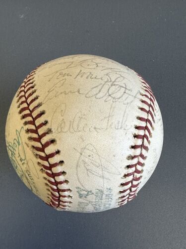 1976 Boston Red Sox Team Signed Official AL Baseball 28 sig w/Yaz Fisk Rice Lynn