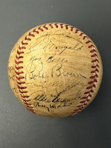 1951 NY Yankees TEAM SIGNED Official AL Baseball w/ Rookie Mantle World Champs!