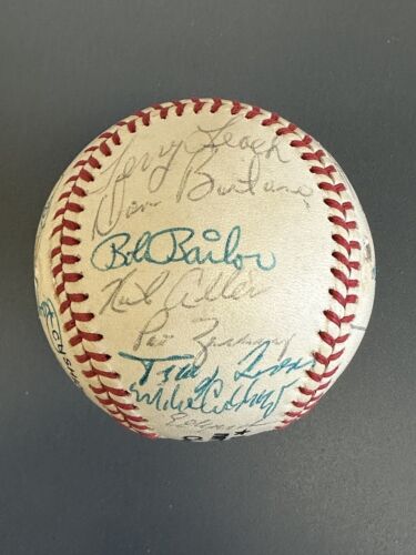 1981 New York Mets TEAM SIGNED Official NL Baseball 28 sig w/ Gibson Torre Staub