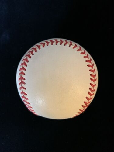 Roberto Alomar #12 Mets HOFer SIGNED Official NL Coleman Baseball w/ hologram