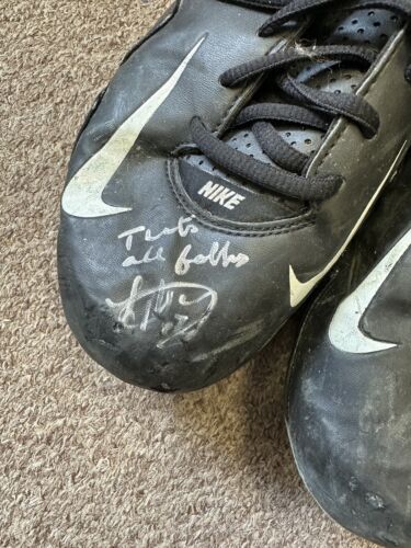 Dec. 30, 2005 Laurence Maroney Minnesota Gophers SIGNED Game Used Nike Cleats