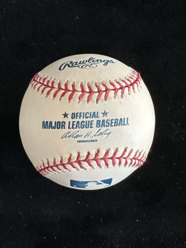 Marwin Gonzalez #14 New York Yankees SIGNED Official MLB Baseball w/ hologram