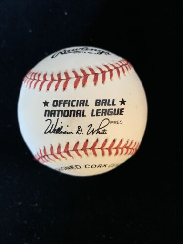 Andre Dawson HOFer Expos Cubs Marlins SIGNED Official NL Baseball w/ hologram