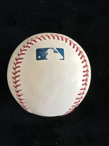 Marwin Gonzalez #14 New York Yankees SIGNED Official MLB Baseball w/ hologram