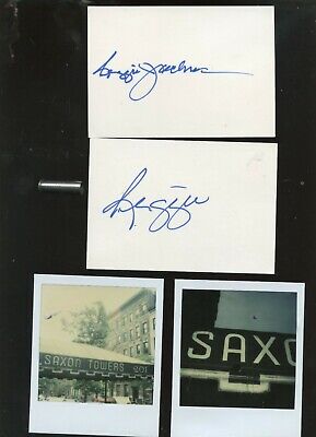 Reggie Jackson Memorabilia & Autograph Collection 5 Pieces (2 are signed)