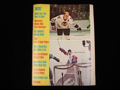 1970 Face-Off Hockey Yearbook - Bobby Orr Cover