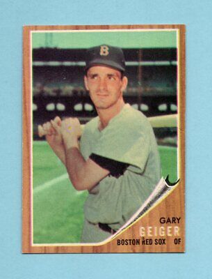 1962 Topps #117 Gary Geiger Boston Red Sox Greenish Tint Varia Baseball Card NM 