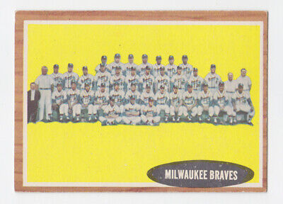 1962 Topps #158 Milwaukee Braves Team Baseball Card EX  