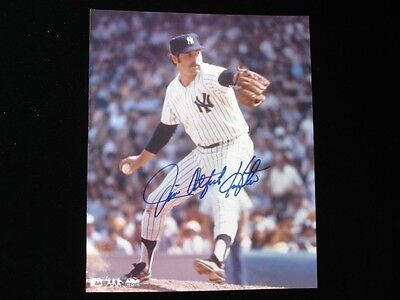 Jim Catfish Hunter Autographed 8x10 Photograph - B&E Holo