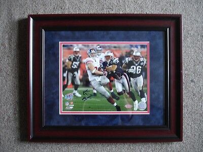 Kevin Boss New York Giants Autographed Framed 17.25" x 14.25" Display - Steiner 