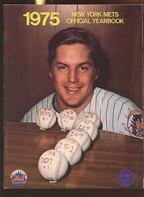 1975 MLB Baseball New York Mets Yearbook EX+