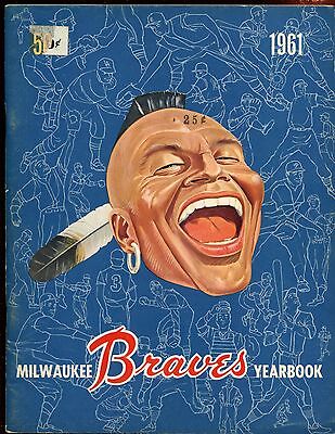 1961 MLB Baseball Milwaukee Braves Yearbook EX