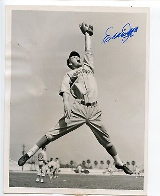 September 28 1939 Eddie Joost Autographed 6 X 8 Wire Photo Hologram