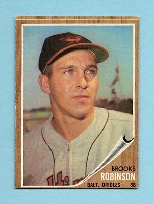 1962 Topps #45 Brooks Robinson Baltimore Orioles Baseball Card EX+ o/c sm pt ln