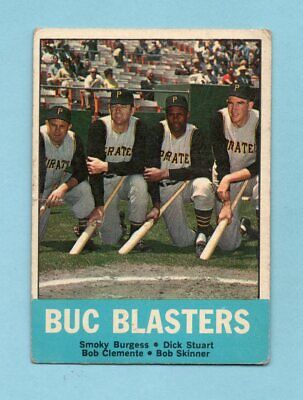 1963 Topps #18 Buc Blasters Roberto Clemente & others Baseball Card V/E ap stle 