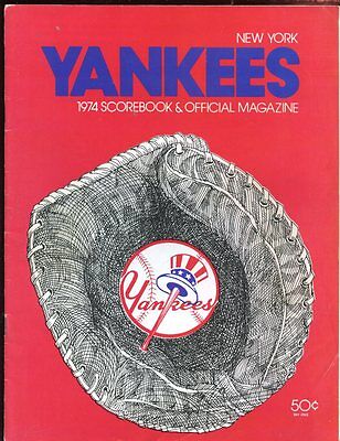 1974 MLB Program Minnesota Twins at New York Yankees EX