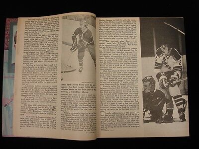 December 1971 Hockey World Magazine - Gilbert Perreault Cover