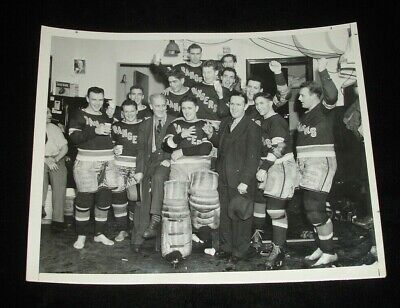 Original 1939-40 New York Rangers B&W 7x9 Hockey Team Photo Stanley Cup Champs