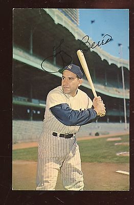 1964 Requena Baseball Postcard Yogi Berra New York Yankees VGEX