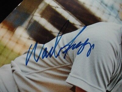 Wade Boggs Autographed 8x10 Photograph - B&E Holo