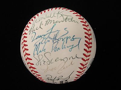 1994 San Francisco Giants Autographed NL Baseball – 28 Signatures