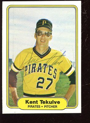 1982 Fleer Baseball Card #500 Kent Tekulve Autographed EXMT+