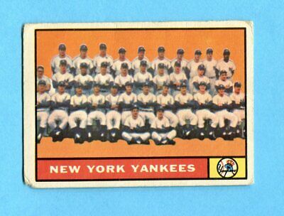 1961 Topps #228 New York Yankees Team Baseball Card Low Grade   