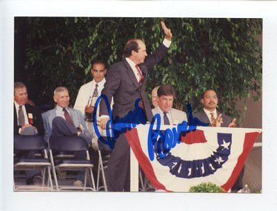 Original Snapshot Photograph Johnny Bench Autographed Hologram