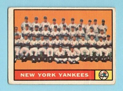 1961 Topps #228 New York Yankees Team Baseball Card Low Grade  