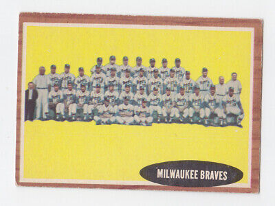 1962 Topps #158 Milwaukee Braves Team Baseball Card EX  