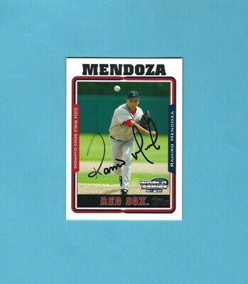 2004 Topps World Champ Boston Red Sox Ramiro Mendoza Autographed Baseball Card 