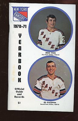 1970/1971 NHL Hockey New York Rangers Blue Book / Yearbook EXMT