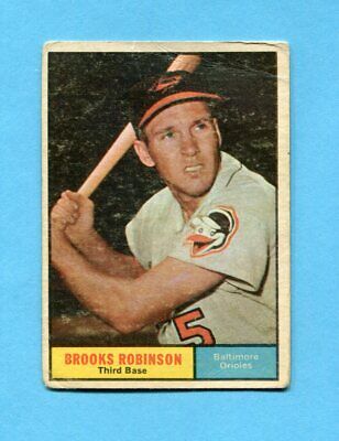 1961 Topps #10 Brooks Robinson Baltimore Orioles Baseball Card Low Grade 