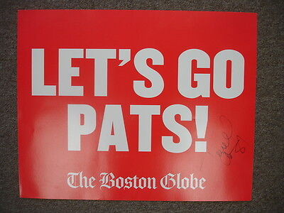 Terrell Owens Autographed Boston Globe “Lets Go Pats!” Poster – 16×20