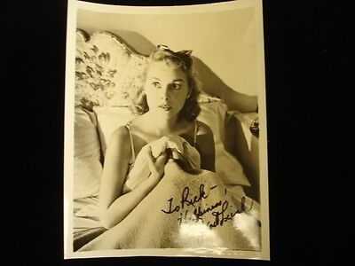 Janet Leigh Autographed 8" x 10" Black & White Photograph - B&E Holo
