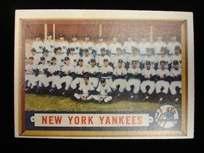 1957 Topps #97 New York Yankees Team Card - EX-MT O/C