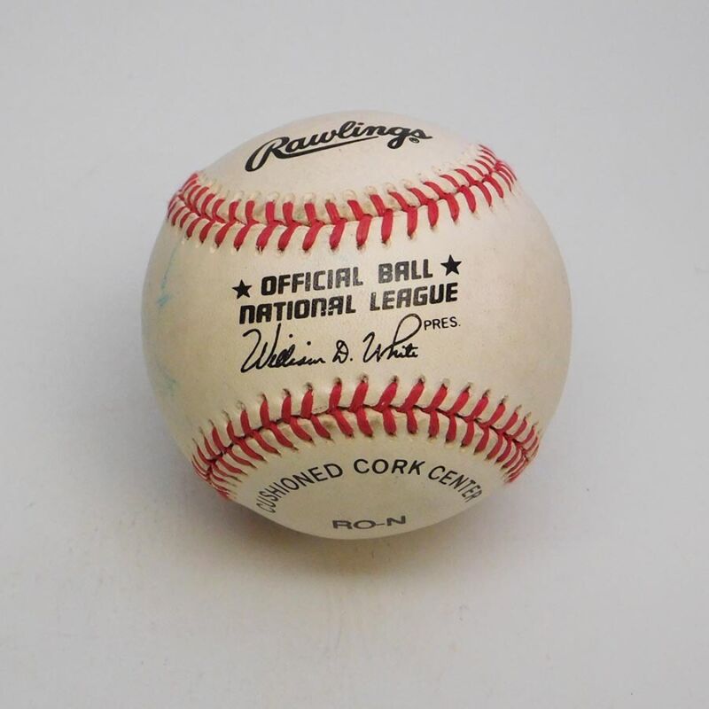 Juan Gonzalez Rangers Signed Official NL B. White Baseball Auto w B&E Hologram