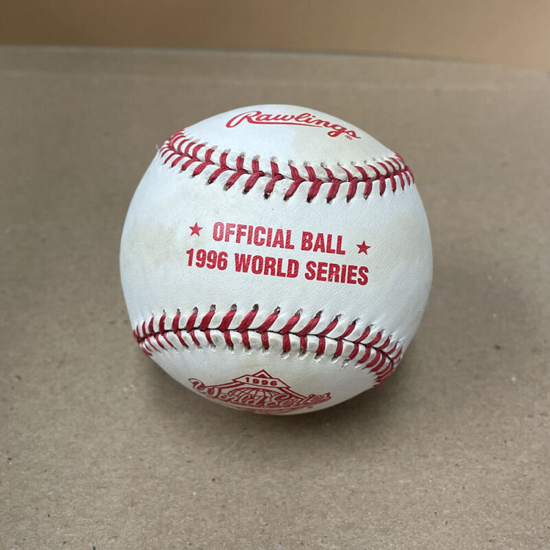 Joe Torre Signed Official 1996 World Series Baseball Auto with B&E Hologram