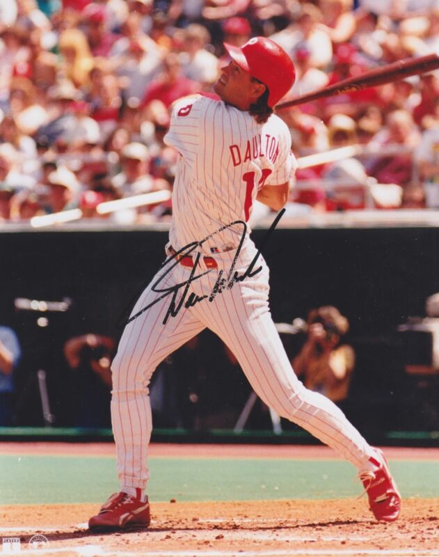 Darren Daulton Signed 8x10 Photo with B&E Hologram